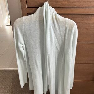 Cashmere sweater-celadon color
